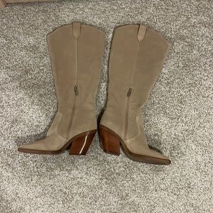 Afelia Vince Camuto Size 8 NIB
